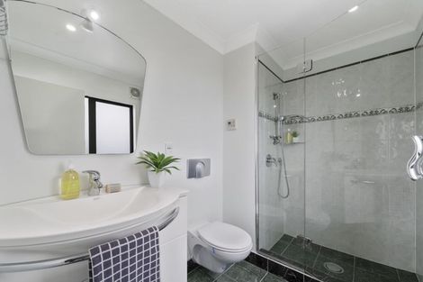 Photo of property in 9 Bury Grove, Strathmore Park, Wellington, 6022