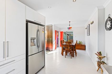 Photo of property in 9 Mahana Road, Paraparaumu Beach, Paraparaumu, 5032