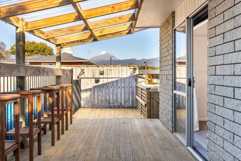 Photo of property in 219a Tukapa Street, Westown, New Plymouth, 4310