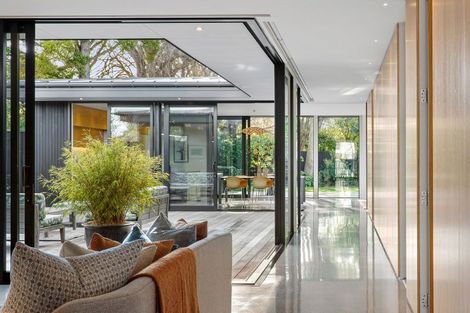 Photo of property in 21 Rochdale Street, Fendalton, Christchurch, 8014