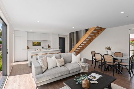 Photo of property in 1/45 Division Street, Riccarton, Christchurch, 8041