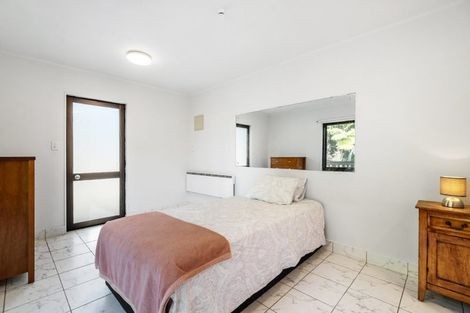 Photo of property in 2/74 Glamorgan Drive, Torbay, Auckland, 0630