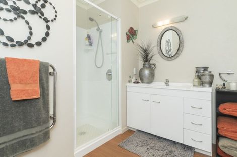 Photo of property in 2 Ruamoana Place, Omokoroa, 3114