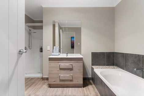 Photo of property in 42 Double Bay Road, Pyes Pa, Tauranga, 3112