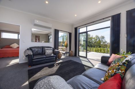 Photo of property in 567 Lethbridge Road, Halcombe, 4775