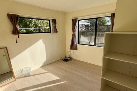 Photo of property in 2/10 Belmont Terrace, Milford, Auckland, 0620