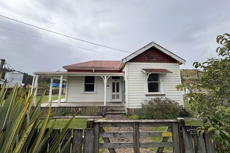 Photo of property in 47 George Street, Hikurangi, 0114