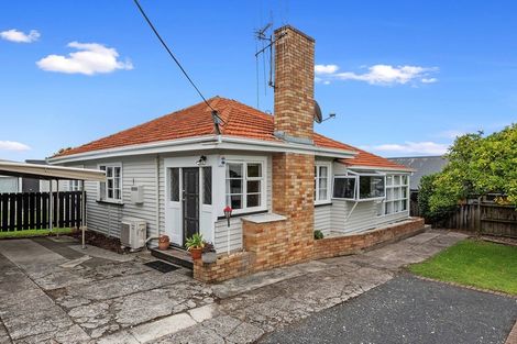 Photo of property in 17 Mitcham Avenue, Forest Lake, Hamilton, 3200