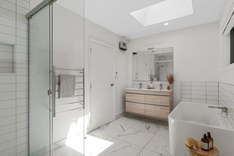 Photo of property in 40 Knowles Street, St Albans, Christchurch, 8052