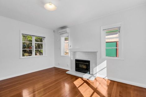 Photo of property in 63 Kiwi Road, Point Chevalier, Auckland, 1022