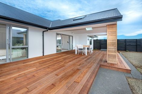 Photo of property in 21 Ridgeland Way, West Melton, 7618