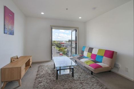 Photo of property in 5b/10 Crown Lynn Place, New Lynn, Auckland, 0600