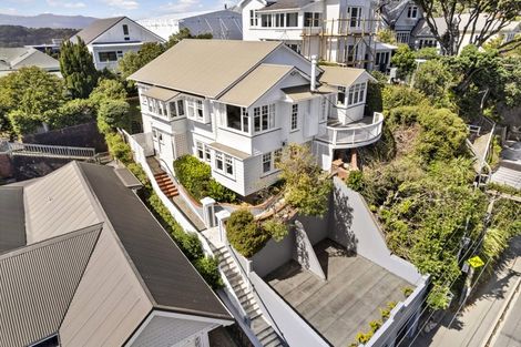 Photo of property in 37 Upland Road, Kelburn, Wellington, 6012