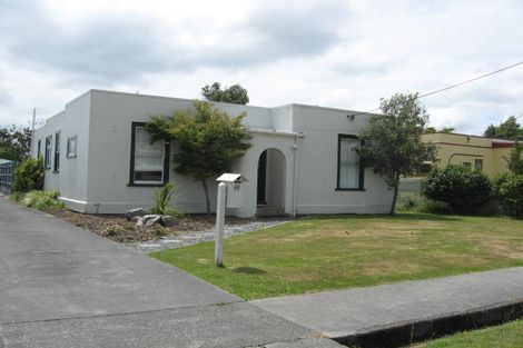 Photo of property in 44 Monckton Street, Feilding, 4702