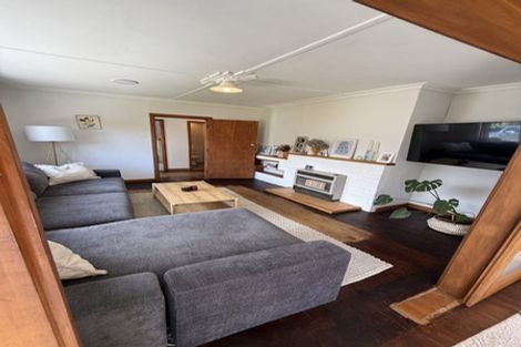 Photo of property in 16 Hursthouse Street, Vogeltown, New Plymouth, 4310