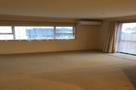 Photo of property in 17a Lesa Annis Place, Henderson, Auckland, 0612