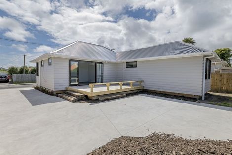 Photo of property in 2 Matene Place, Papamoa Beach, Papamoa, 3118