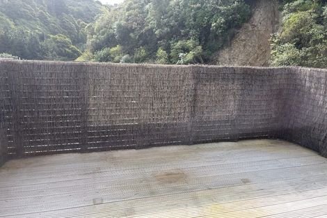 Photo of property in 57 Rua Kai Way, Brooklyn, Wellington, 6021