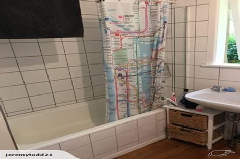 Photo of property in 2/17 Hepara Street, Hataitai, Wellington, 6021