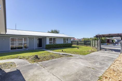 Photo of property in 4 Coates Place, Rangiora, 7400