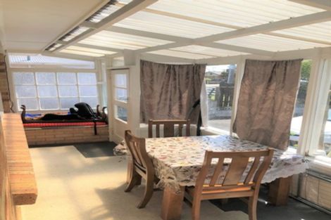 Photo of property in 160 Old Farm Road, Hamilton East, Hamilton, 3216