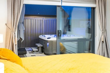 Photo of property in 6 Blacklock Road, Pyes Pa, Tauranga, 3112