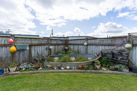 Photo of property in 2a Andresen Street, Foxton Beach, Foxton, 4815