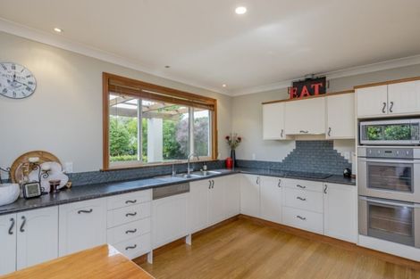 Photo of property in 50 Chester Street, Levin, 5510