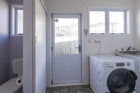 Photo of property in 14 Brown Terrace, Foxton Beach, Foxton, 4815