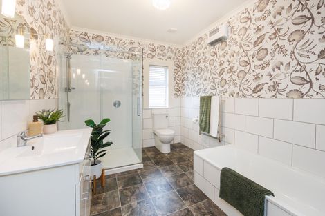 Photo of property in 18 Monckton Street, Feilding, 4702