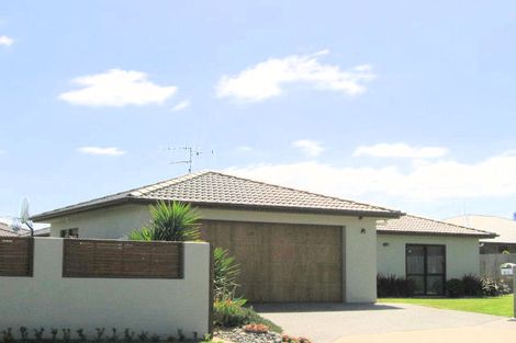 Photo of property in 21 Madeleine Terrace, Papamoa Beach, Papamoa, 3118