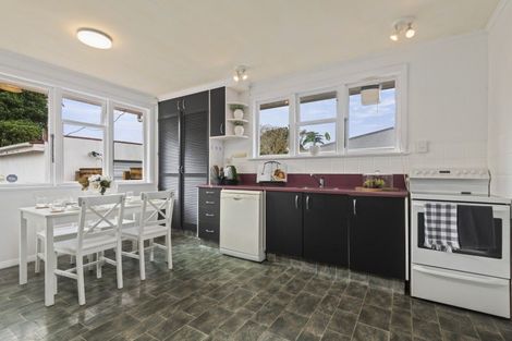 Photo of property in 7 Selby Place, Hokowhitu, Palmerston North, 4410