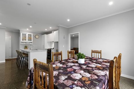 Photo of property in 134 The Boulevard, Papamoa Beach, Papamoa, 3118