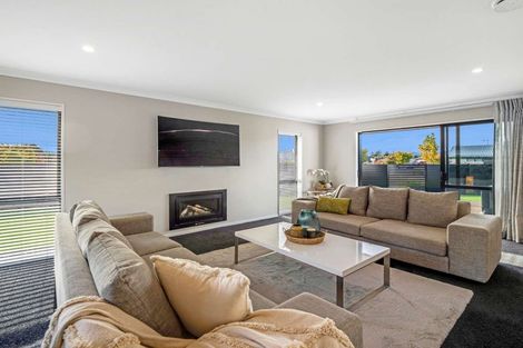 Photo of property in 38 Hinterland Drive, Prebbleton, 7604