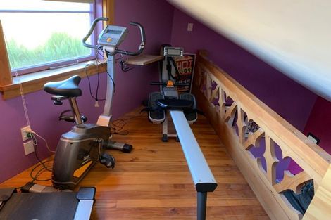 Photo of property in 57 Hawkhurst Road, Lyttelton, 8082