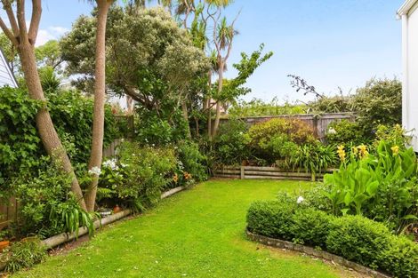 Photo of property in 102 Manly Street, Paraparaumu Beach, Paraparaumu, 5032