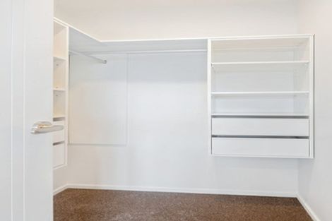 Photo of property in 43d Fitzherbert Avenue, West Harbour, Auckland, 0618