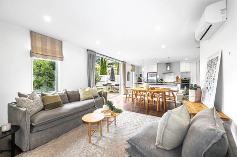 Photo of property in 4 Chorley Place, Hillsborough, Christchurch, 8022