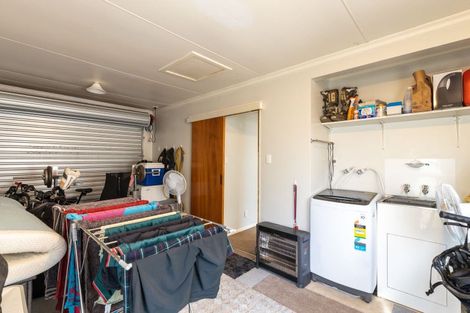 Photo of property in 3/10 Karamu Street, Strandon, New Plymouth, 4312