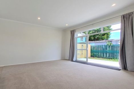 Photo of property in 9 Von Sturmer Street, Mangere East, Auckland, 2024