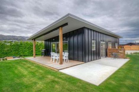 Photo of property in 14 Missy Crescent, Mount Pisa, Cromwell, 9383