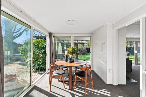 Photo of property in 102 Paparoa Street, Papanui, Christchurch, 8053