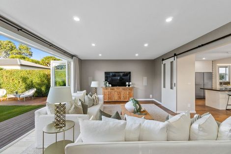 Photo of property in 73 Gribblehirst Road, Sandringham, Auckland, 1025