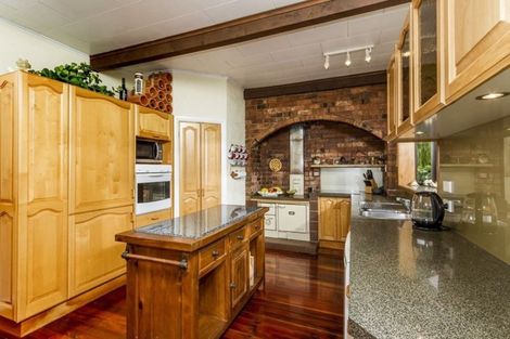 Photo of property in 10 Louvain Place, Greenhithe, Auckland, 0632