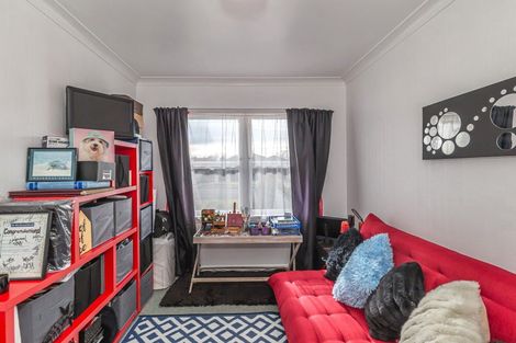 Photo of property in 32 Kent Street, Levin, 5510