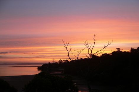 Photo of property in 54 Lewis Street, Blockhouse Bay, Auckland, 0600