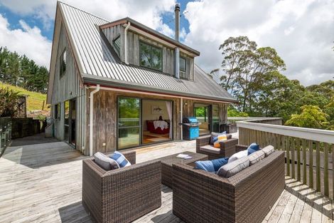 Photo of property in 585 Inland Road, Helensville, 0875