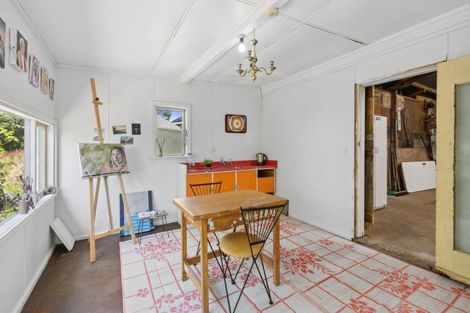 Photo of property in 401 Koru Road, Koru, New Plymouth, 4374