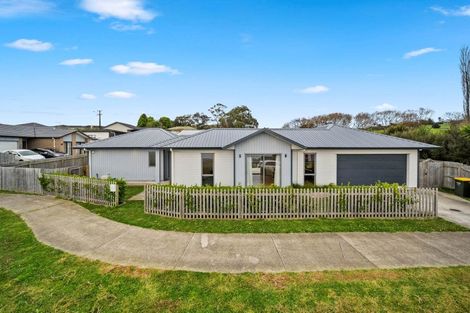 Photo of property in 1 Creswell Lane, Papakura, 2110