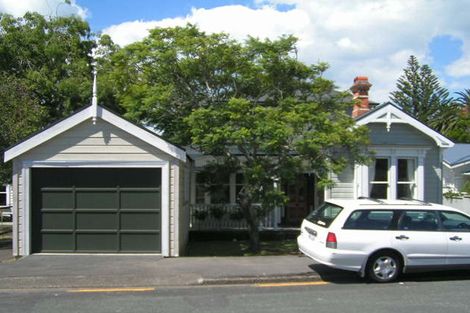 Photo of property in 53 Princes Street, Northcote Point, Auckland, 0627